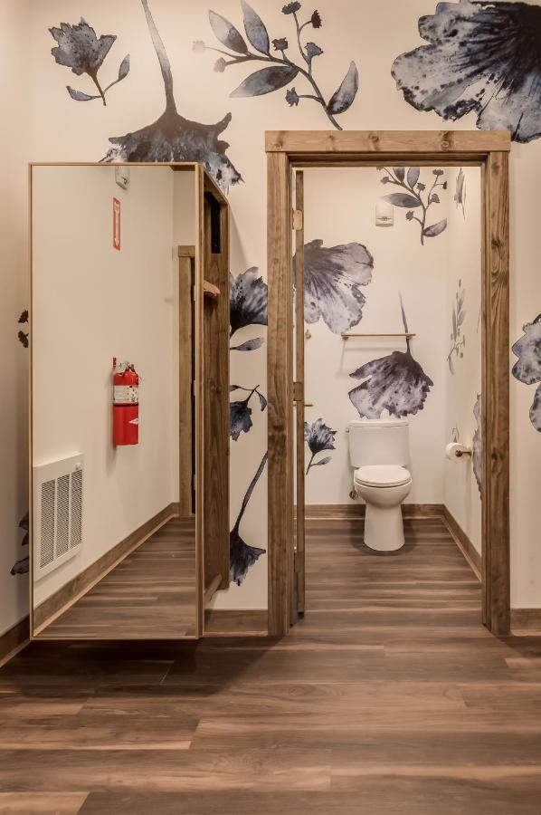 The Port Of Prescott Boutique Hotel Екстер'єр фото