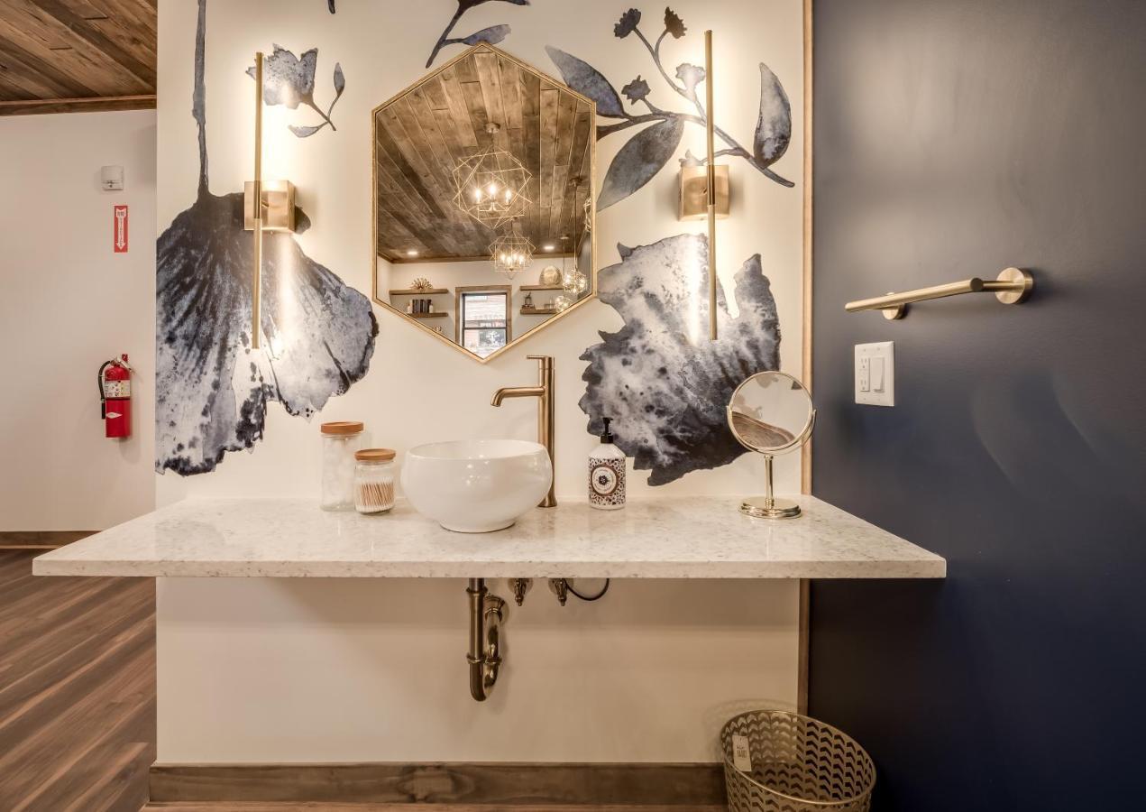 The Port Of Prescott Boutique Hotel Екстер'єр фото